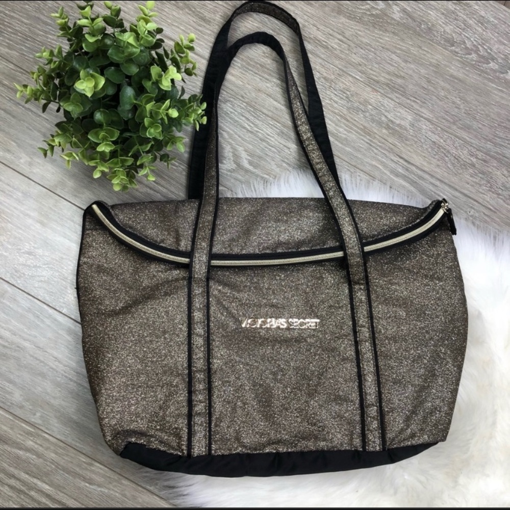Victoria Secret Glitter Day Bag✨